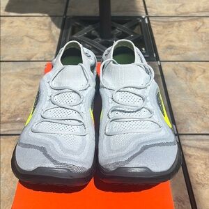 Men’s Nike Free Flyknit size 13